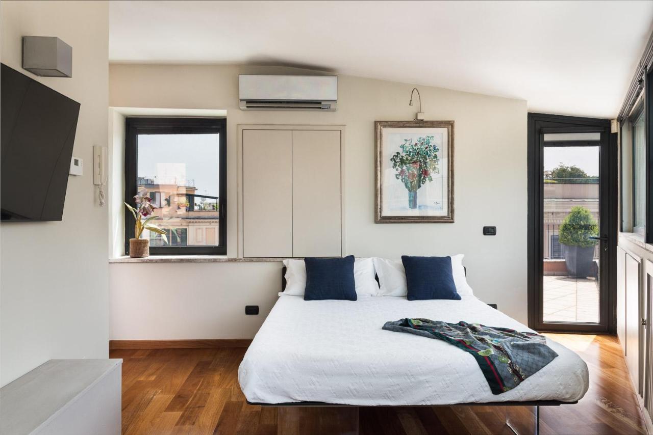 Апартаменты Idyllia - Penthouse In Navona Area Рим Экстерьер фото